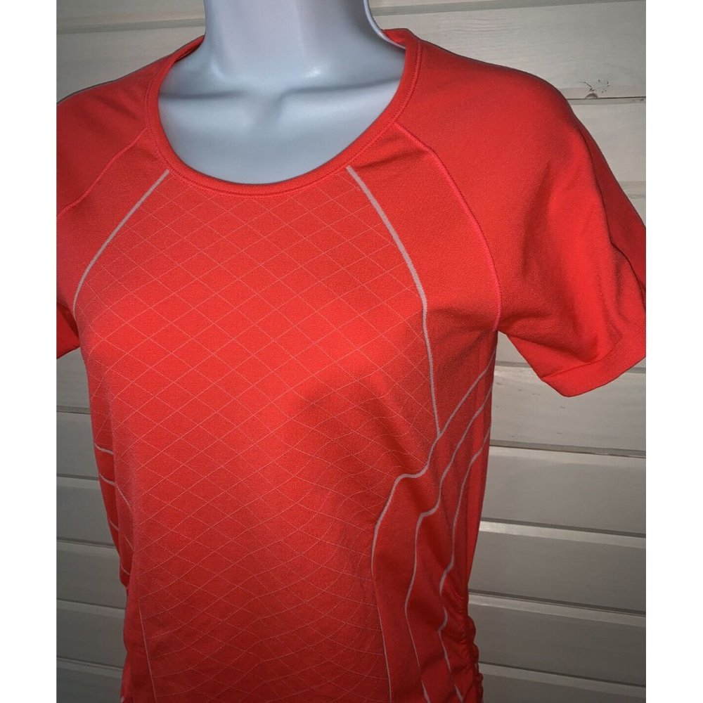 Athleta Sz SMALL Finish Fast Line S/S Tee Shirt Orange Reflective Stretch EUC